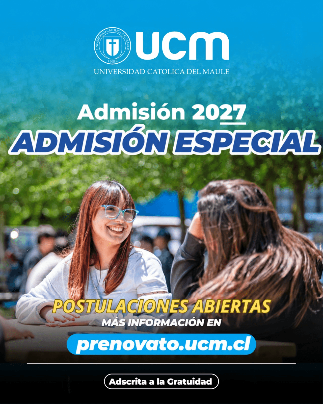 Una imagen promocional de la Universidad Católica del Maule que invita a postular a la admisión especial 2027.