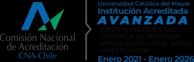 Logotipo de la Comisión Nacional de Acreditación y la Universidad Católica del Maule, indicando su acreditación avanzada.