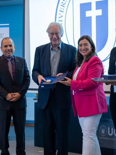 Celebración de un congreso en la Universidad Católica del Maule.
