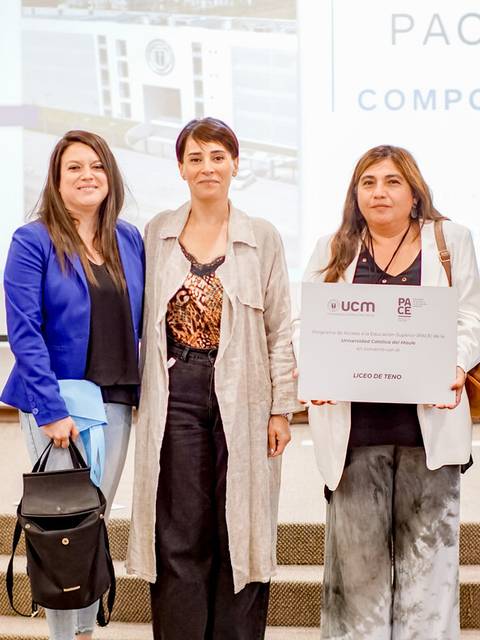 Un grupo de cuatro personas posando en un evento relacionado con el PACE 2023.