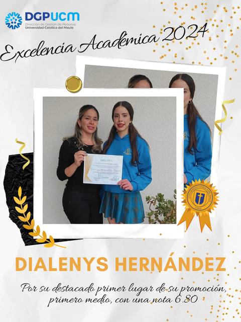 Una estudiante recibe un reconocimiento por su destacado rendimiento académico.