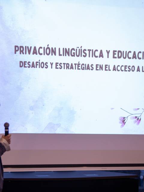 Presentación sobre educación y privación lingüística en Chile.