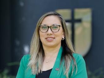 maria adela directora.png