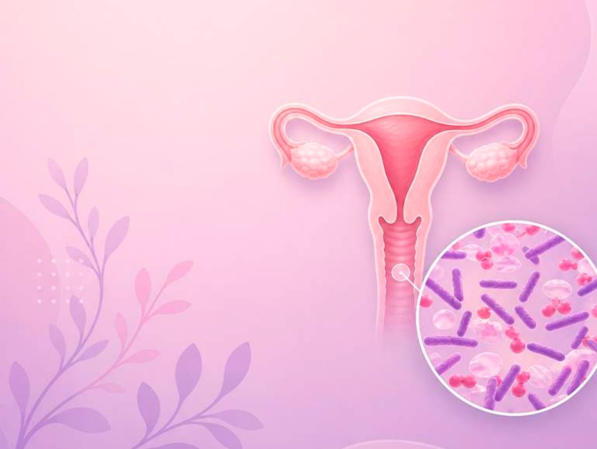 La imagen muestra un útero con un fondo suavemente rosado y un acercamiento a la microbiota vaginal.