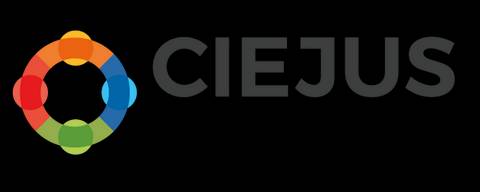 Logotipo colorido de CIEJUS en un fondo oscuro.