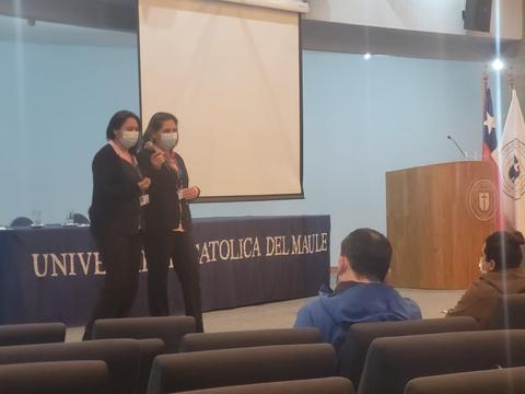 comunidad-participo-en-charla-sobre-los-beneficios-de-fonasa.jpeg
