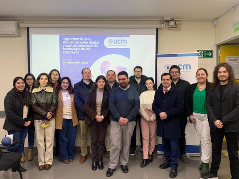 empresarios-y-egresados-ucm-ahondaron-en-la-importancia-de-la-transformacion-digital-y-control-interno.jpeg