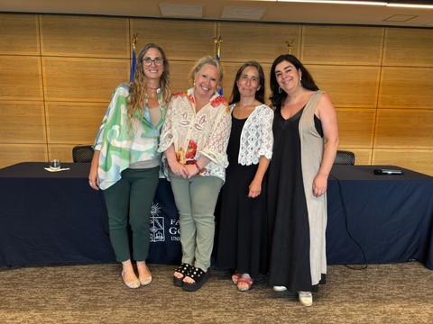 Izquierda a derecha: -	Cynthia Adlerstein -	María Angélica Torres -	Ma. Teresa González -	María Luisa Orellana