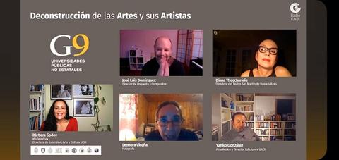 Una videoconferencia sobre la deconstrucción de las artes y sus artistas con varios participantes en pantalla.