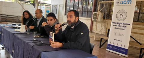 Una charla sobre pedagogía se está llevando a cabo en Cuncó.