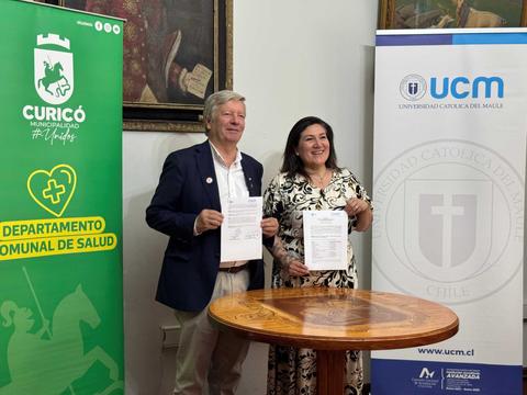 Firma de un acuerdo entre la Municipalidad de Curicó y la Universidad Católica del Maule.