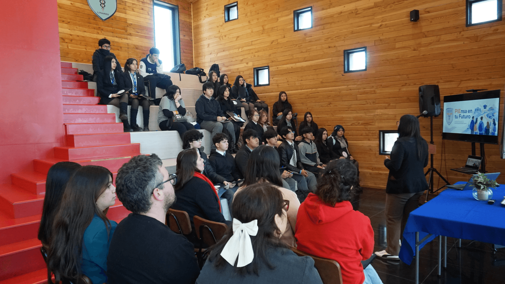 Charla y feria PARI