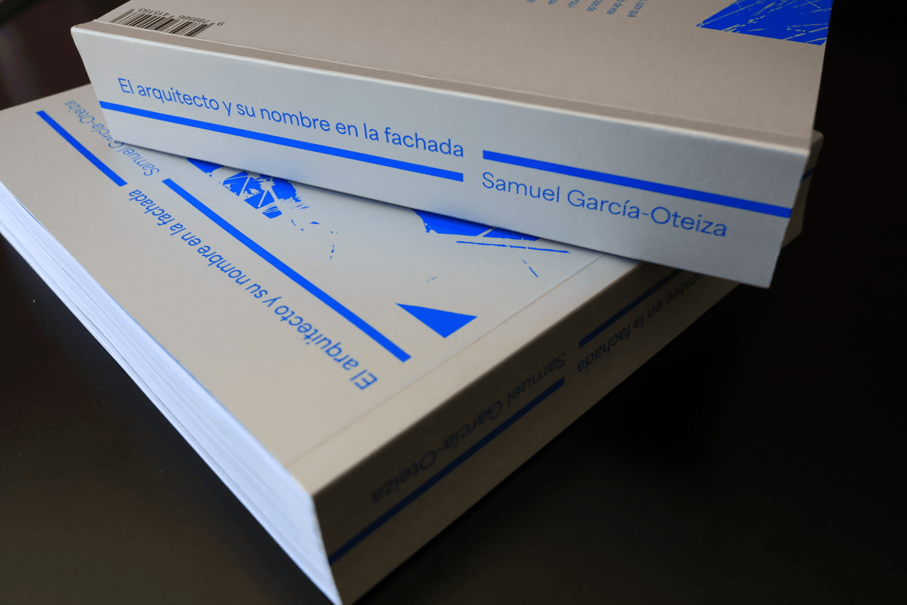 El arquitecto y su nombre en la fachada-UCM-1.jpeg