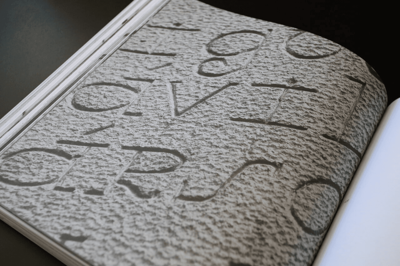 El arquitecto y su nombre en la fachada-UCM-6.jpeg